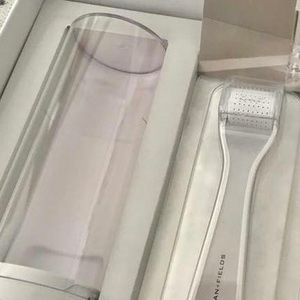 Rodan + Fields Amp Roller